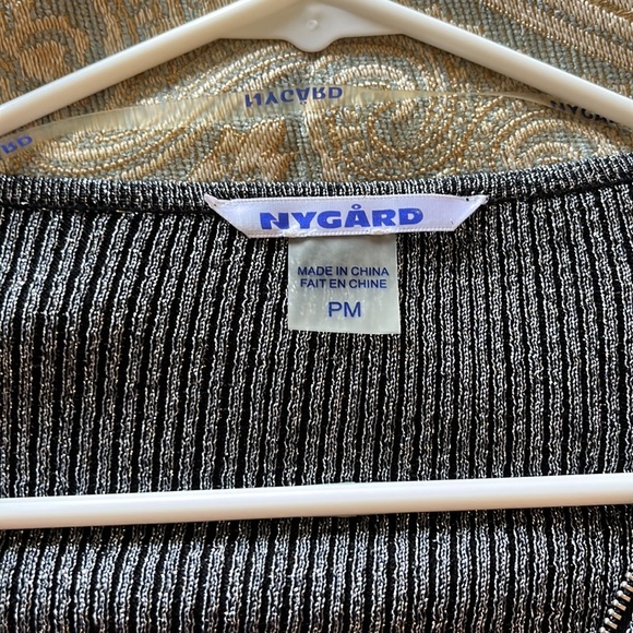 Sweater - Picture 3 of 4